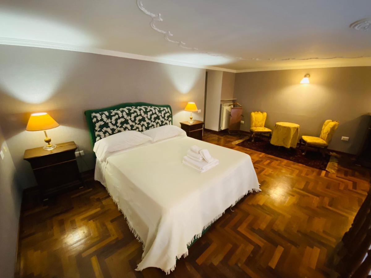 Around Toledo Hotel Nápoly Kültér fotó